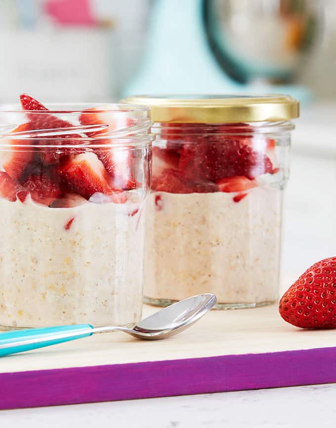 Strawberry Overnight Oats - Taming Twins