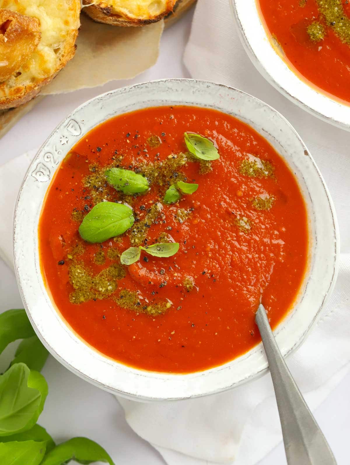 https://www.tamingtwins.com/wp-content/uploads/2021/01/easy-tomato-soup-2.jpg