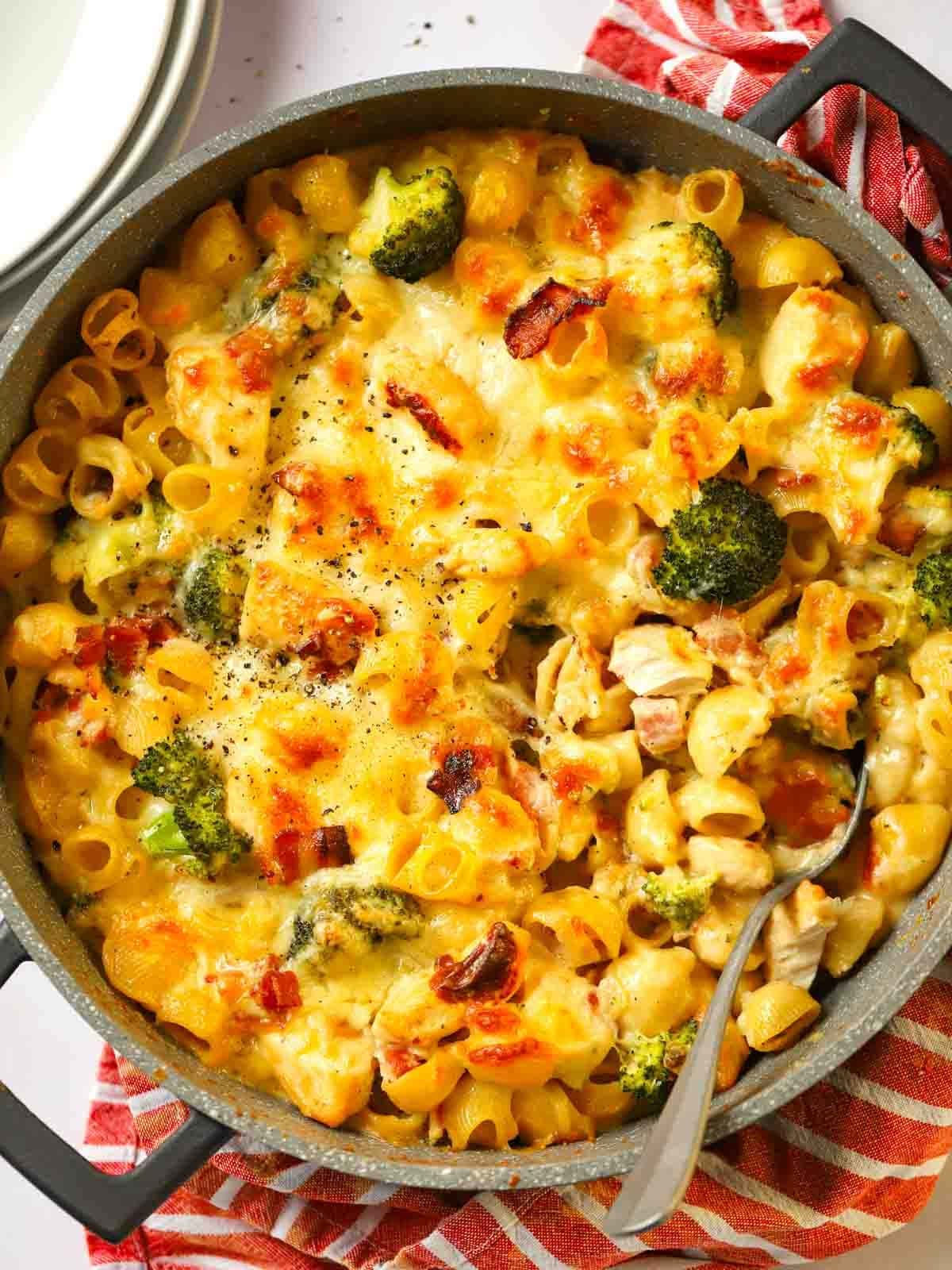 Air fryer pasta bake - ready in 20 minutes!